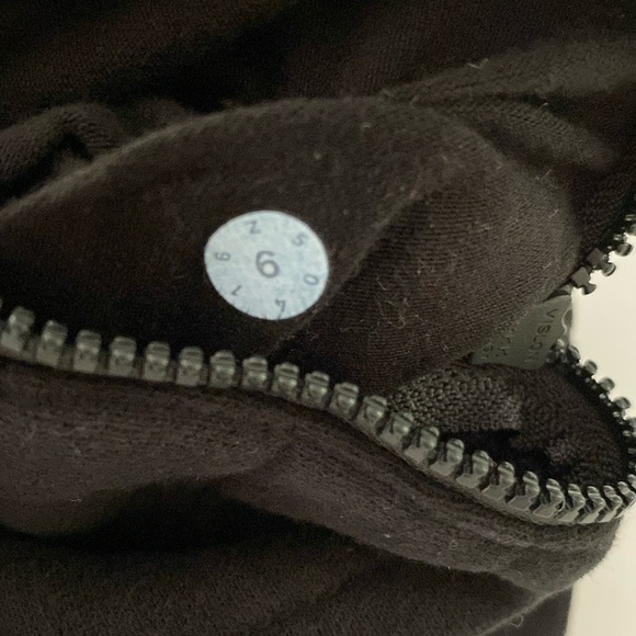 Lululemon Women’s Jacket Fleece Be True Jacket Black size 6 - Picture 16 of 16